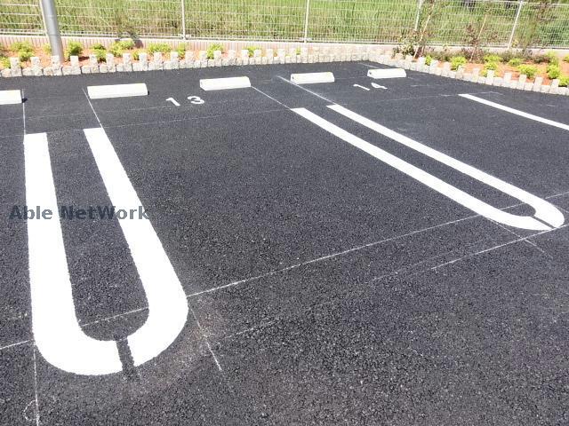 駐車場　駐車場