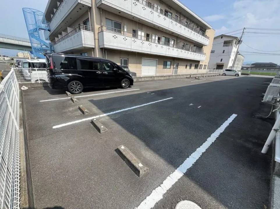 その他共有部分　駐車場