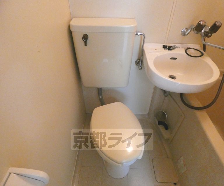 トイレ　ユニットタイプです