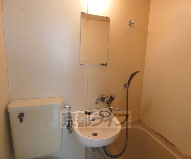 洗面設備　洗面スペースです