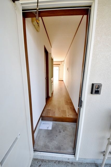 玄関　別部屋参考写真