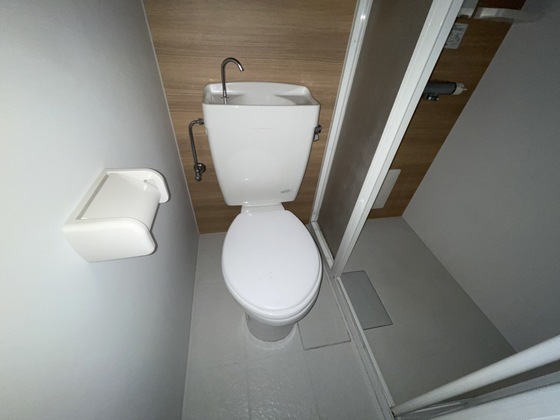 トイレ　※別部屋の写真です