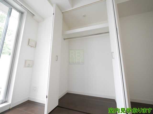 収納　エスティメゾン東新宿