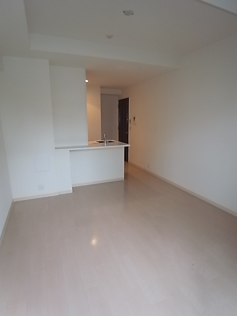 居室・リビング　採光良好、明るいお部屋です。