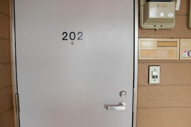 玄関　※他部屋参照