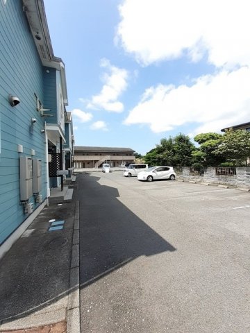 駐車場　駐車場に車を止められます