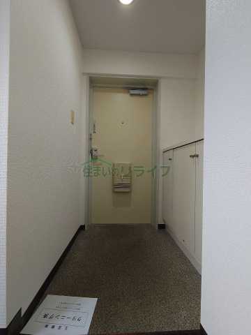 玄関　別部屋の参考写真で御座います。