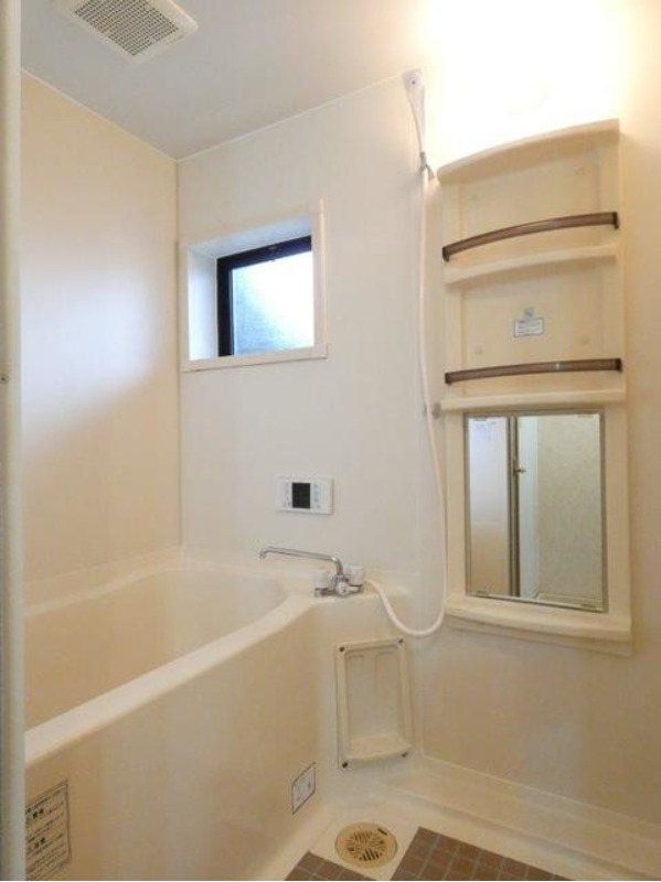 バス・シャワールーム　図面と現状に相違がある場合には現状を優先