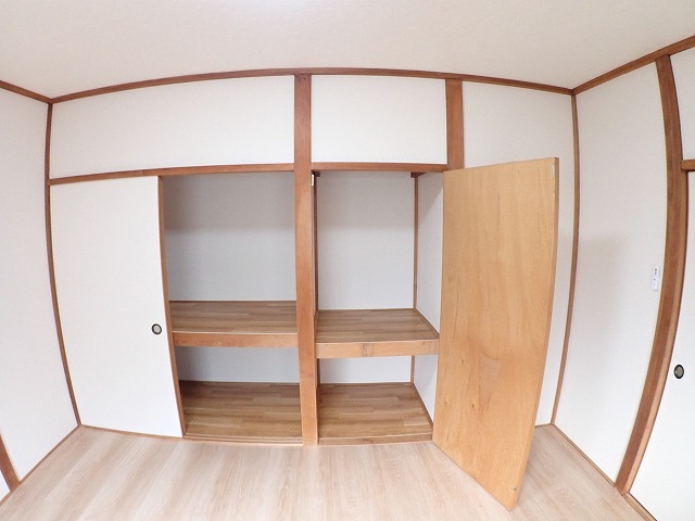 収納　洋室6帖の押入です
