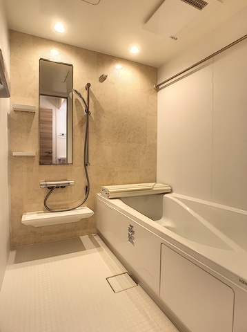 バス・シャワールーム