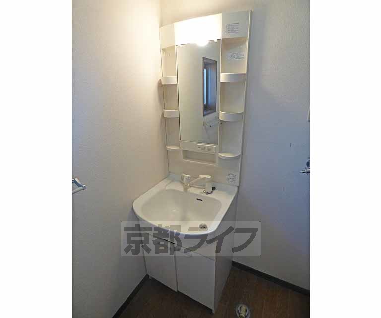 洗面設備　洗面台です。