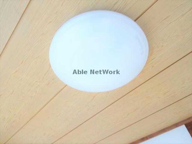 その他設備　全室照明付き