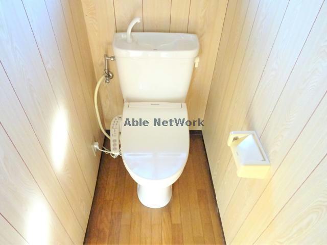 トイレ　温水洗浄便座