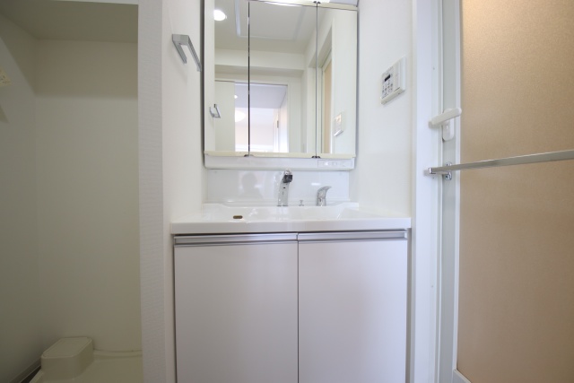 洗面設備　※別室の参考写真の為、現況優先です。