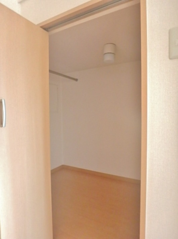 収納　図面と現状に相違がある場合には現状を優先