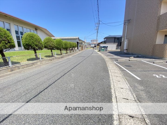 その他　前面道路（その他）まで0m