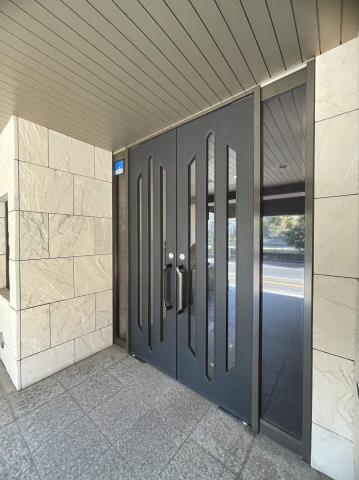 エントランス　エントランス