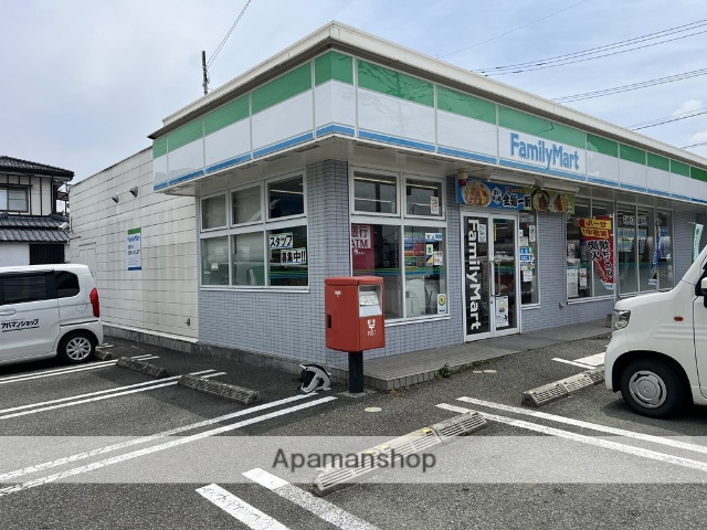 コンビニ　ファミリーマート熊本御領８丁目店（コンビニ）まで2184m