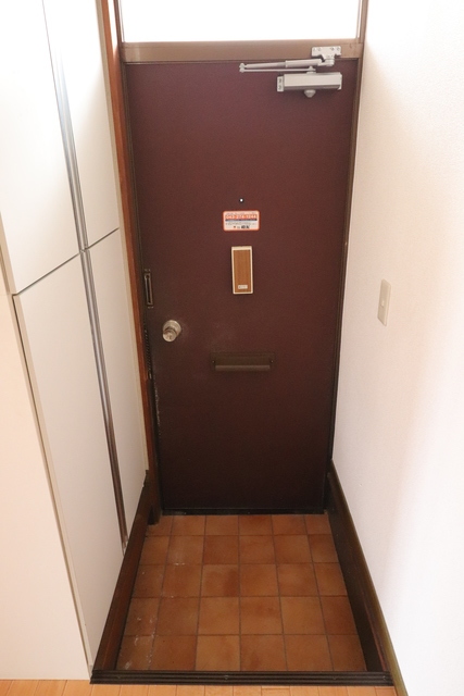 玄関　すっきりシンプルな玄関スペースです！