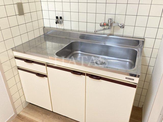 キッチン　同物件別部屋です。