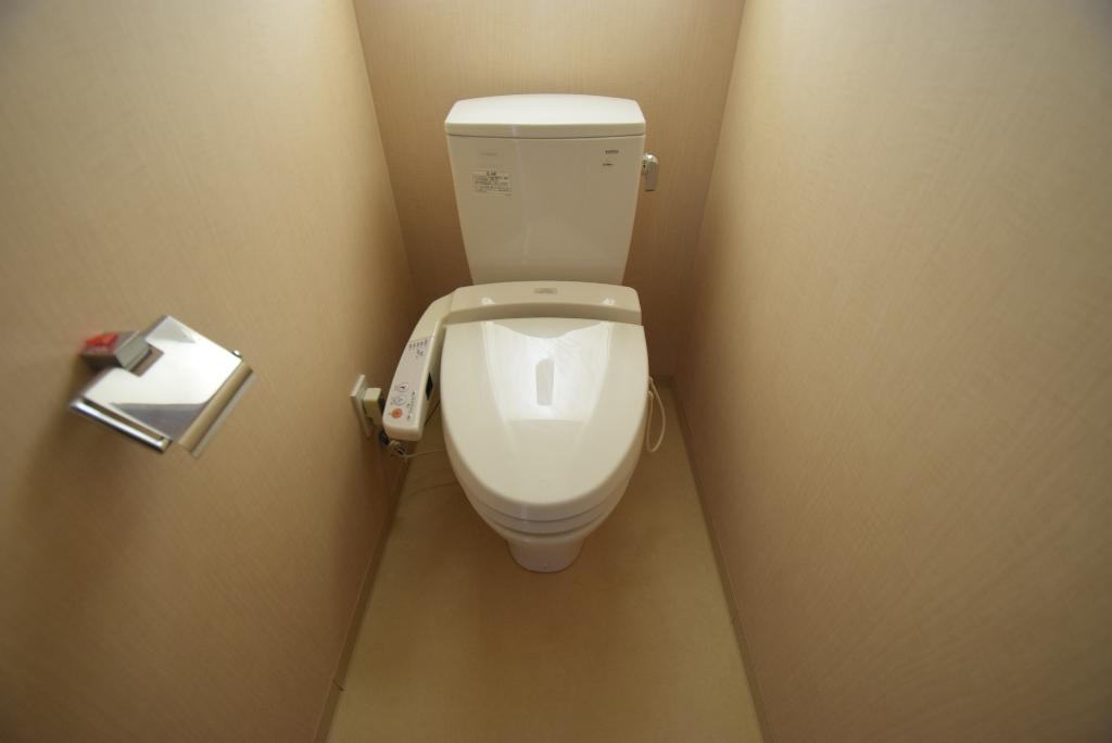トイレ　シャワー付トイレ