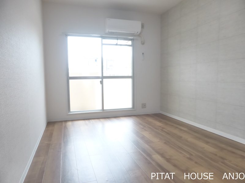 居室・リビング　参考写真１１０