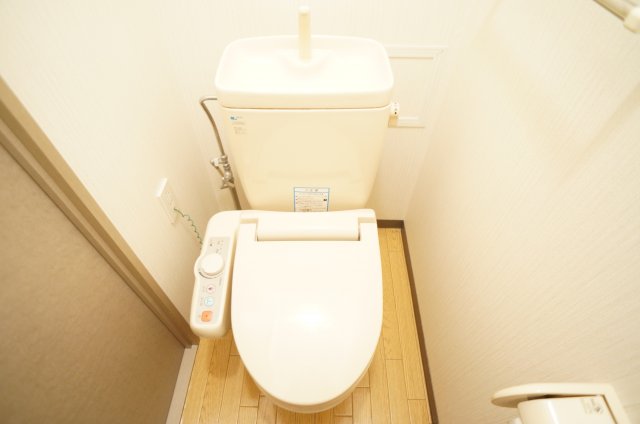 トイレ　ゆったりとした空間のトイレです