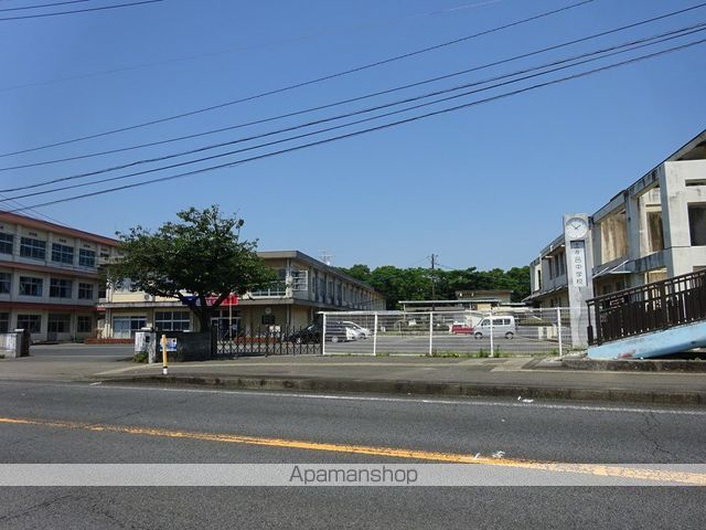 中学校　延岡市立中学校土々呂中学校（中学校）まで454m