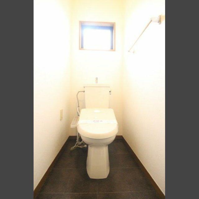 トイレ　コンパクトで使いやすいトイレです
