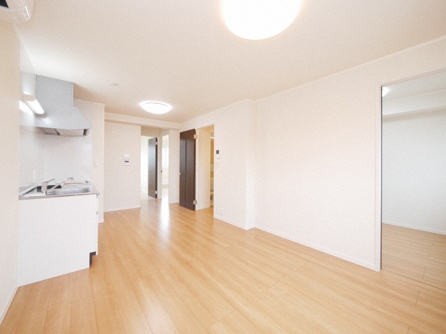 居室・リビング　温かみのある内装のお部屋です♪