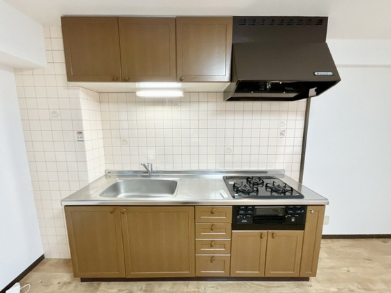 キッチン　※別部屋の写真です