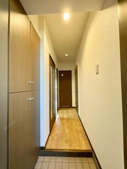 玄関　※別部屋の写真です