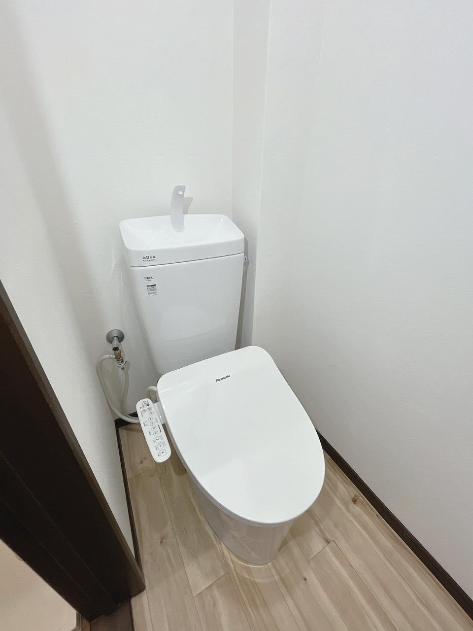 トイレ　ウォシュレット完備