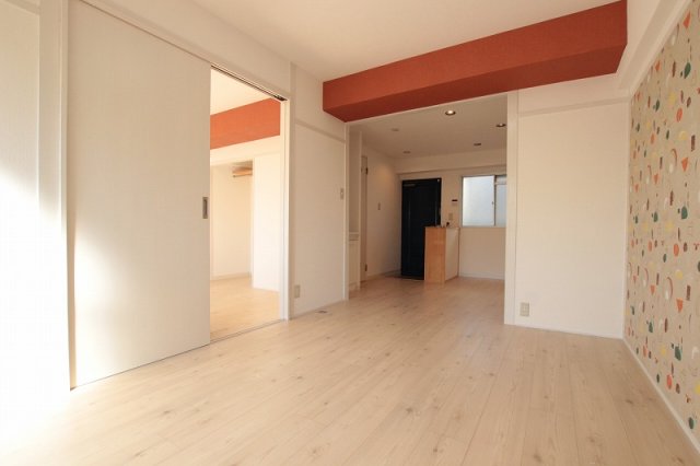 居室・リビング　別号室の写真です