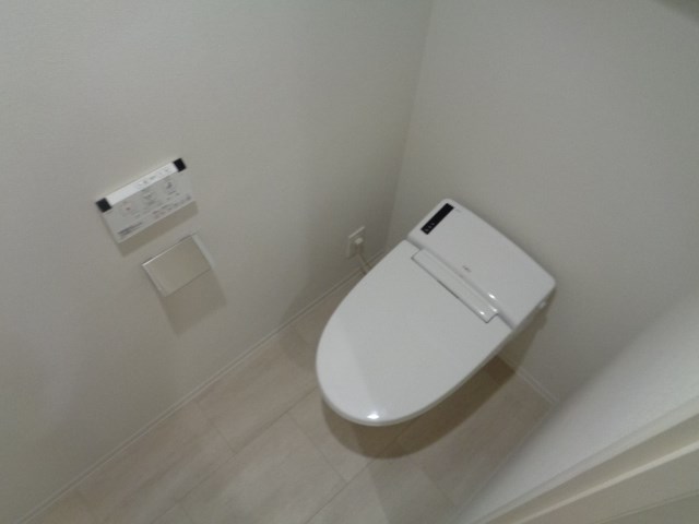 トイレ　参考写真