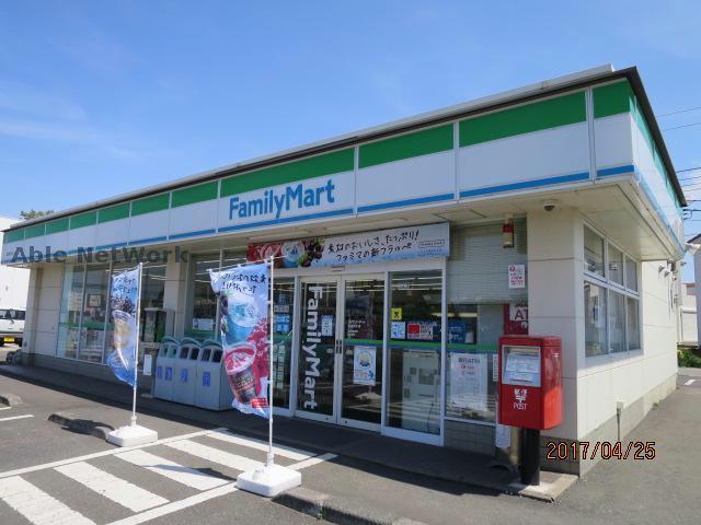 コンビニ　ファミリーマート君津西坂田店（コンビニ）まで604m