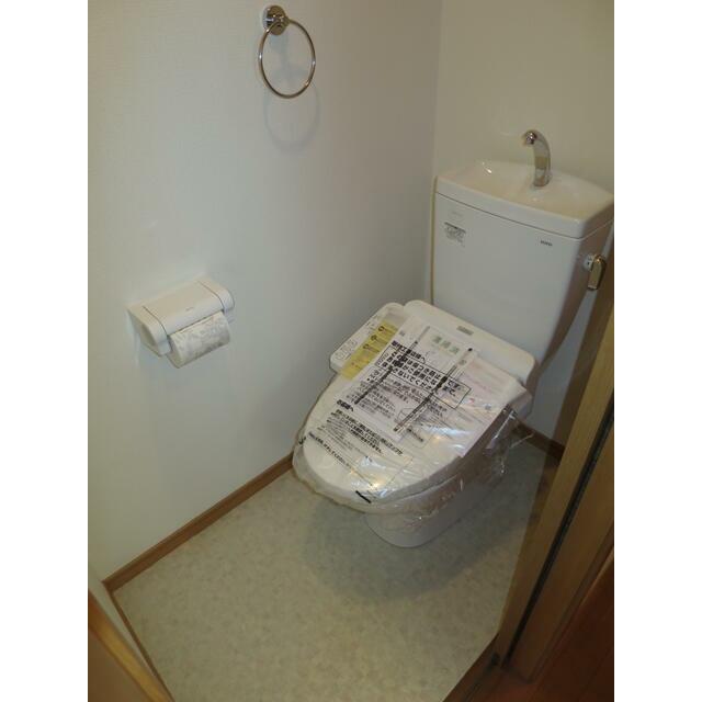 トイレ　清潔感のあるトイレです