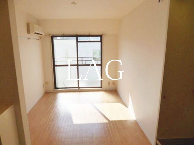 居室・リビング　洋室のお部屋です。