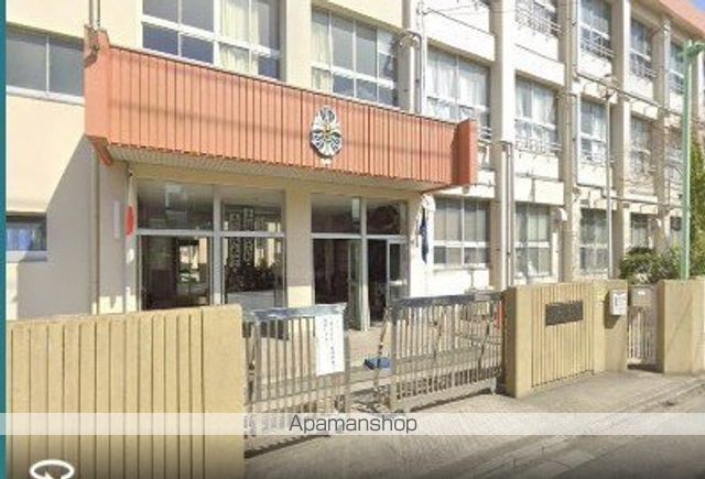 中学校　河西中学校（中学校）まで219m