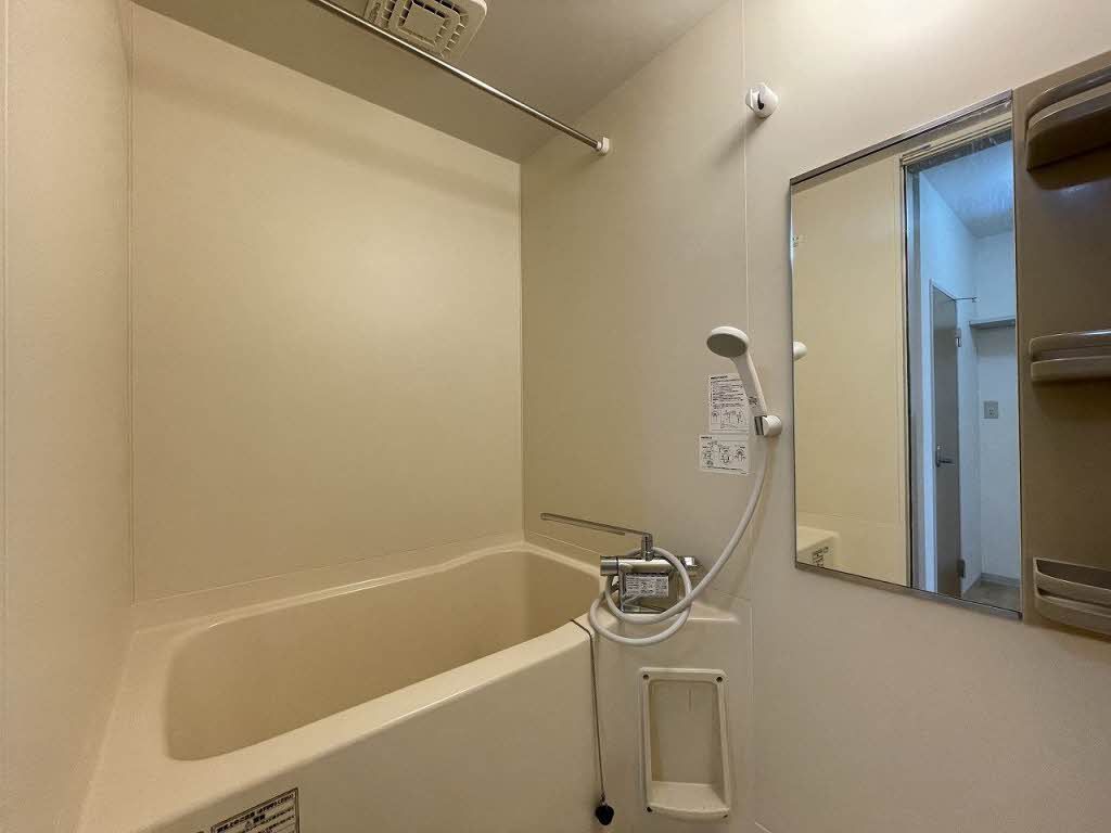 バス・シャワールーム　浴室