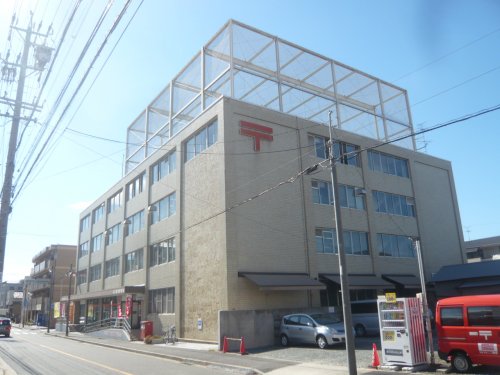 郵便局　南郵便局（郵便局）まで683m