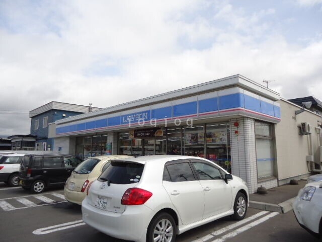 コンビニ　ローソン函館西桔梗町店（コンビニ）まで131m