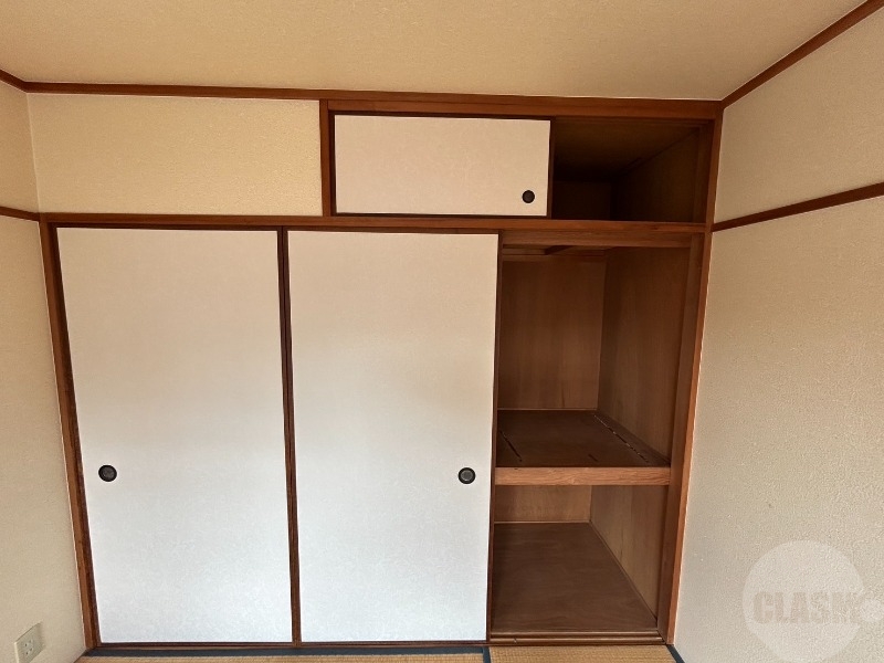 収納　天袋のある押し入れ収納ございます
