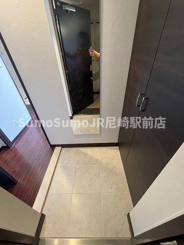 玄関　落ち着いた玄関です