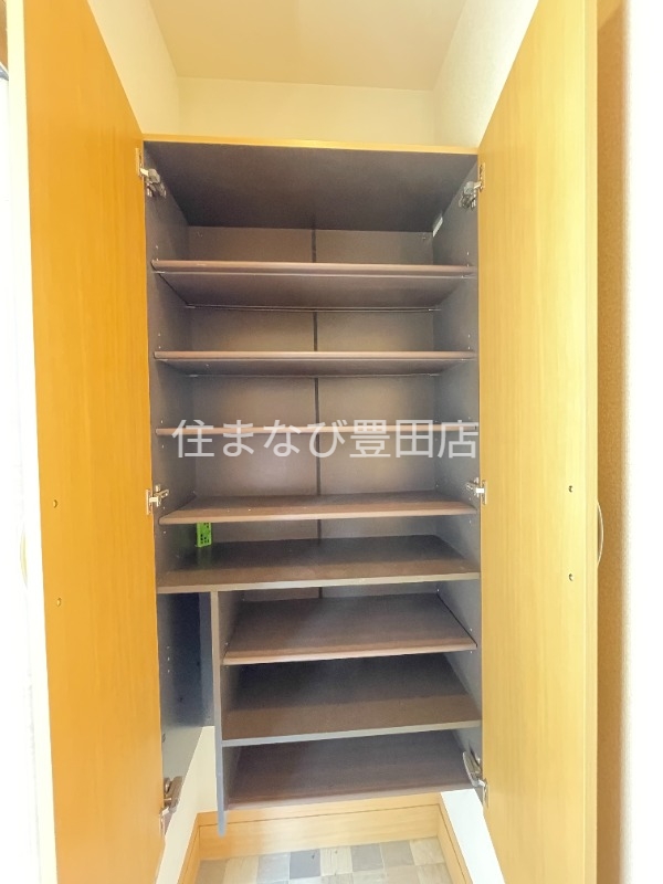 玄関　同型別部屋写真