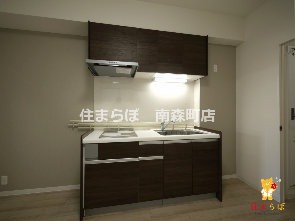 キッチン　「ただの部屋探しじゃない。“あなたの暮らし”探しです。」