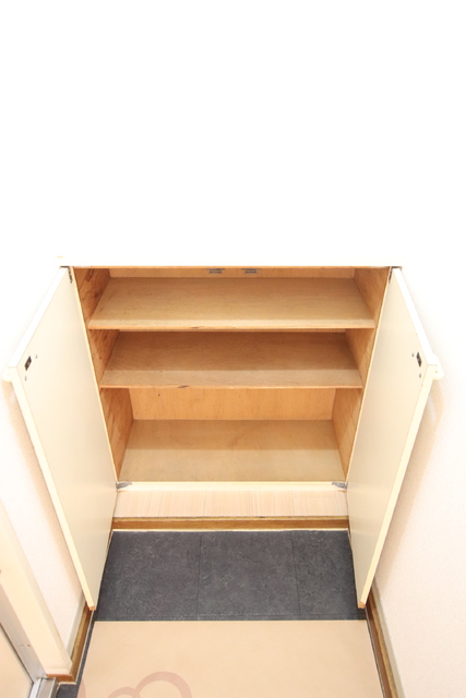 玄関　シューズボックス