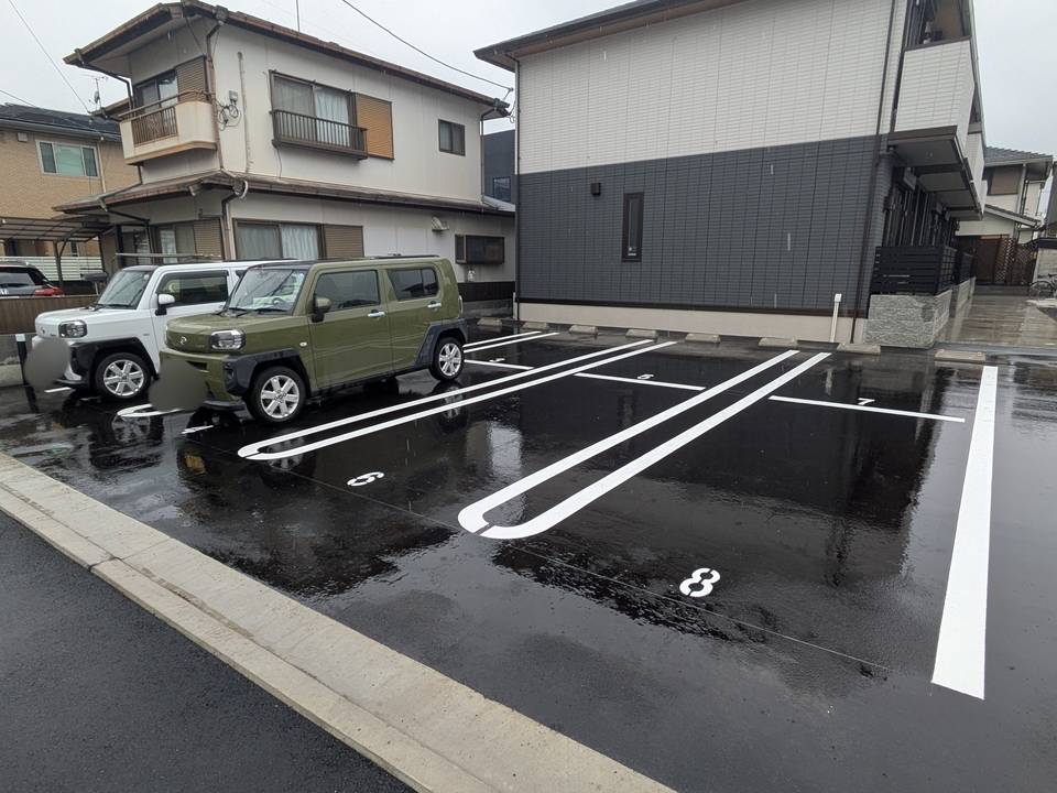 駐車場　駐車場