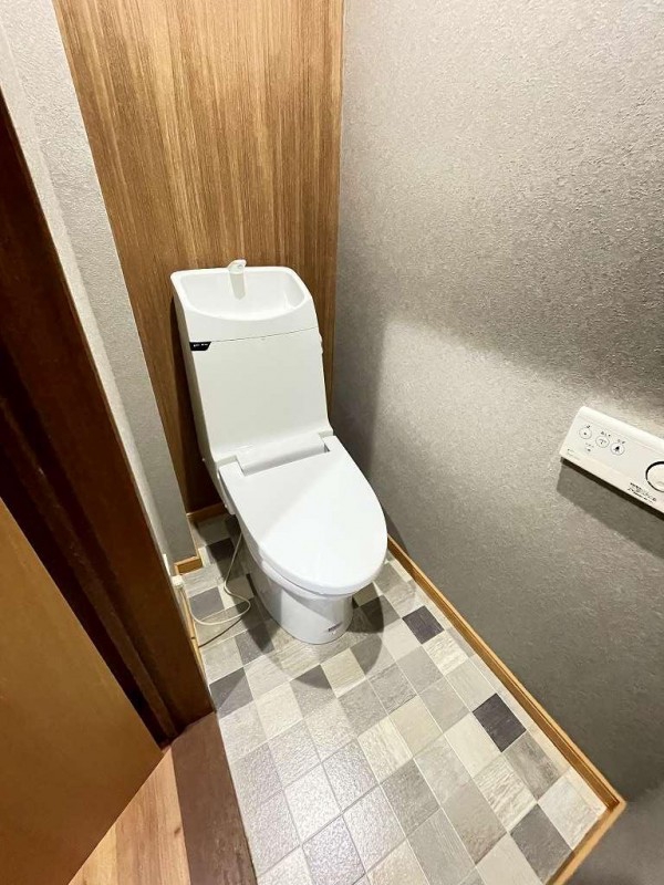 トイレ　トイレ