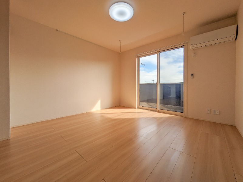 居室・リビング　図面と現状に相違がある場合には現状を優先